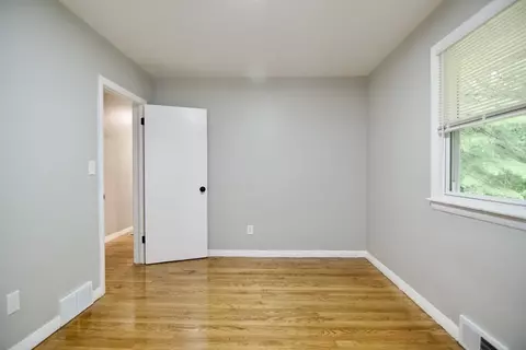 11 Aberdeen Rd, Springfield, MA 01109 photo 18