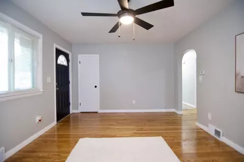 11 Aberdeen Rd, Springfield, MA 01109 photo 6
