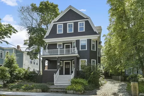 40 Royal Ave, Cambridge, MA 02138