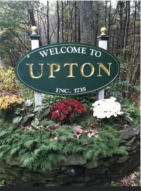 4 South St, Upton, MA 01568 photo 31