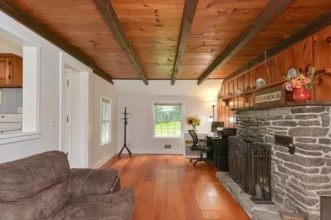 4 South St, Upton, MA 01568 photo 16