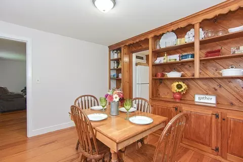 4 South St, Upton, MA 01568 photo 5