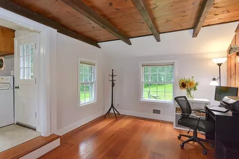 4 South St, Upton, MA 01568 photo 15