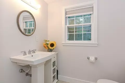 4 South St, Upton, MA 01568 photo 19