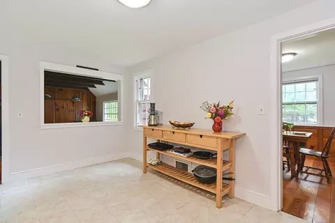 4 South St, Upton, MA 01568 photo 9