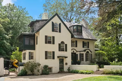 21 Windsor Rd, Wellesley, MA 02481 photo 2