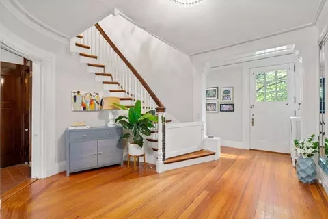 21 Windsor Rd, Wellesley, MA 02481 photo 3