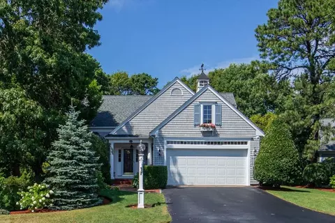 201 Kilkore Dr, Barnstable, MA 02601