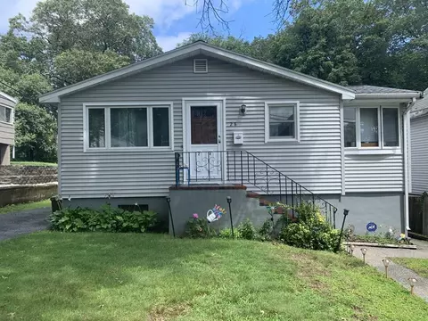 28 Woodbury Ave, Lynn, MA 01905