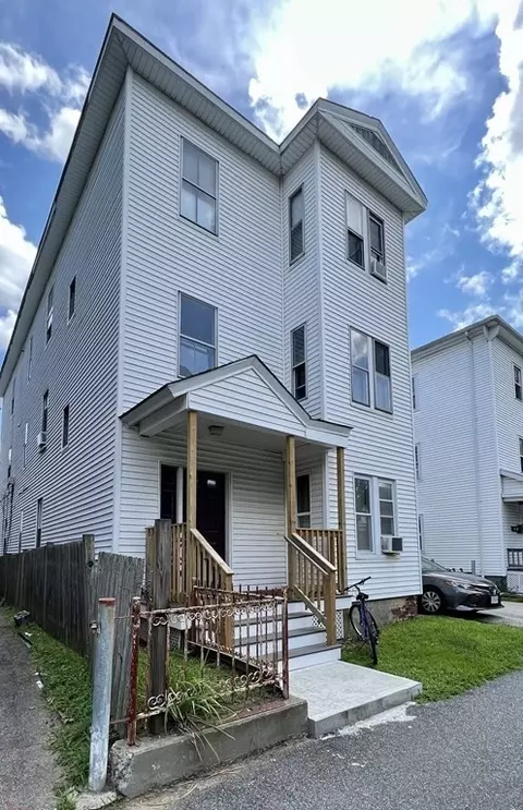 20 Hudson St, Worcester, MA 01609 photo 3
