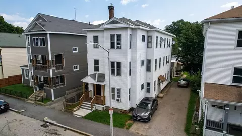 20 Hudson St, Worcester, MA 01609