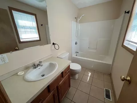 116 Wilbur St, Fall River, MA 02724 photo 5