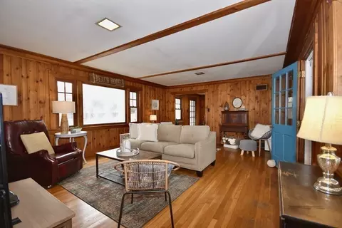 460 Williston Rd, Bourne, MA 02562 photo 8