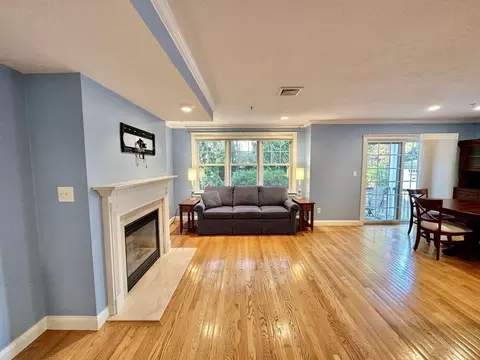 27 Maple St #B, Canton, MA 02021 photo 5