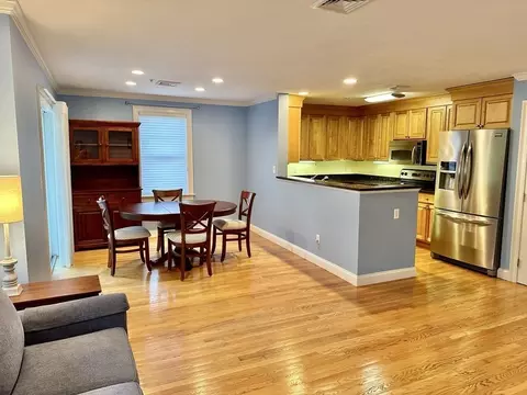 27 Maple St #B, Canton, MA 02021 photo 8