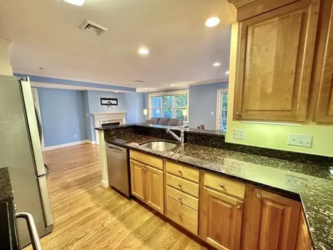 27 Maple St #B, Canton, MA 02021 photo 11