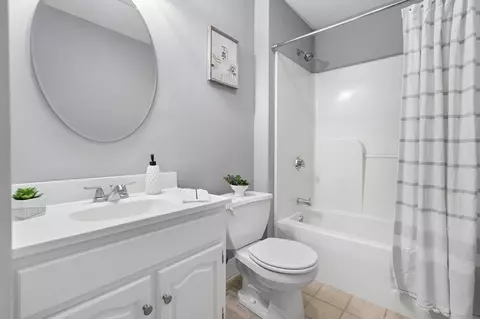 142 Elm St #1, Worcester, MA 01609 photo 13