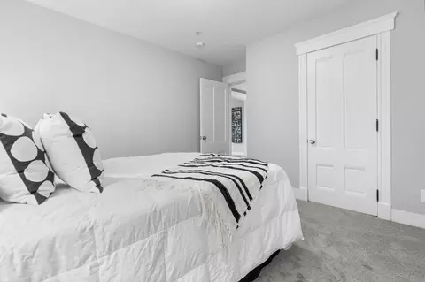 142 Elm St #1, Worcester, MA 01609 photo 8