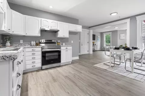 142 Elm St #1, Worcester, MA 01609