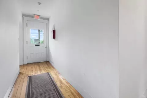 142 Elm St #1, Worcester, MA 01609 photo 17