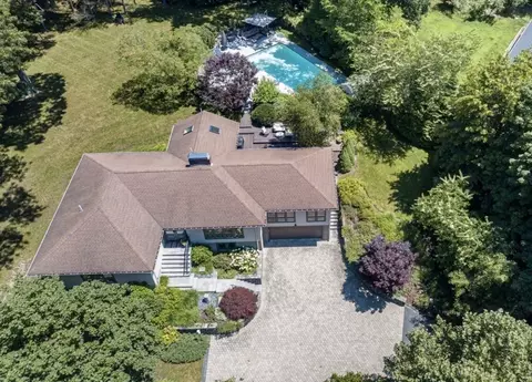 1886 Central Ave, Needham, MA 02492 photo 2