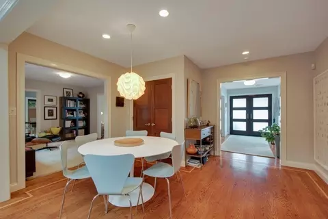 1886 Central Ave, Needham, MA 02492 photo 8