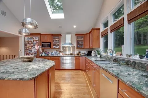 1886 Central Ave, Needham, MA 02492 photo 5