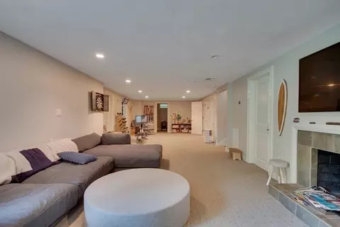 1886 Central Ave, Needham, MA 02492 photo 14