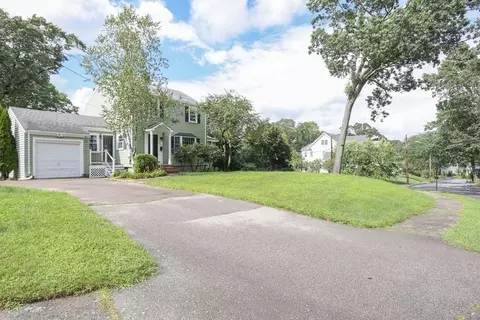 3 Overlook Rd, Needham, MA 02492 photo 2