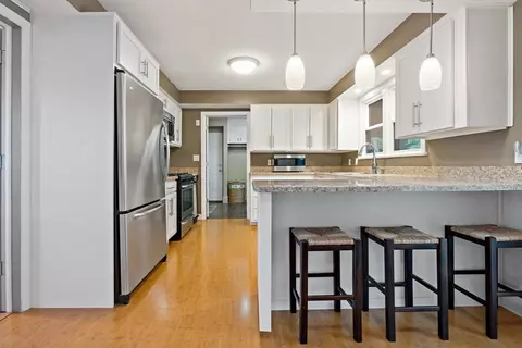 645 Florence St, Fall River, MA 02720 photo 9