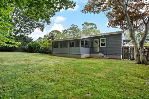 645 Florence St, Fall River, MA 02720 photo 4