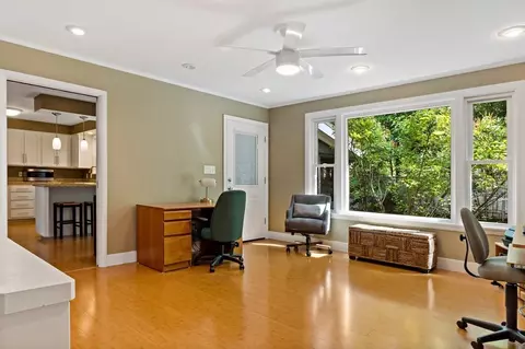 645 Florence St, Fall River, MA 02720 photo 7