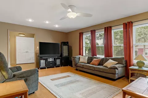 645 Florence St, Fall River, MA 02720 photo 18