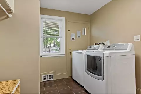645 Florence St, Fall River, MA 02720 photo 28