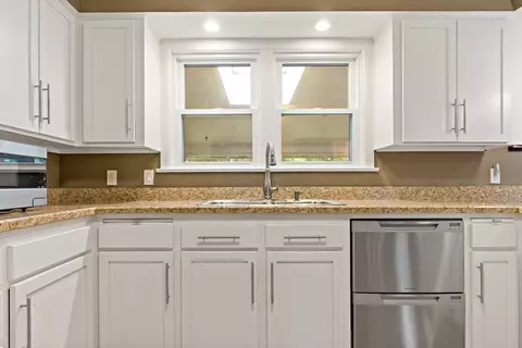 645 Florence St, Fall River, MA 02720 photo 13