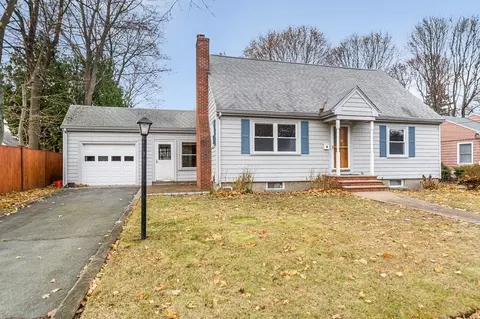 27 Hilda Rd, Lynn, MA 01904