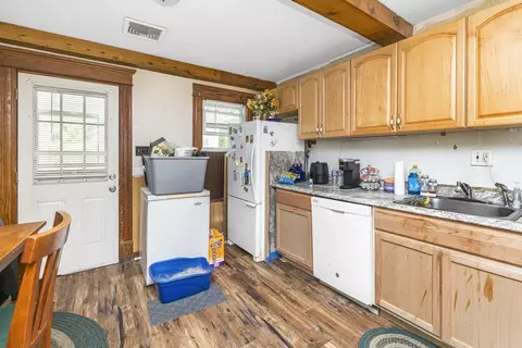 138 Grattan St, Chicopee, MA 01020 photo 21