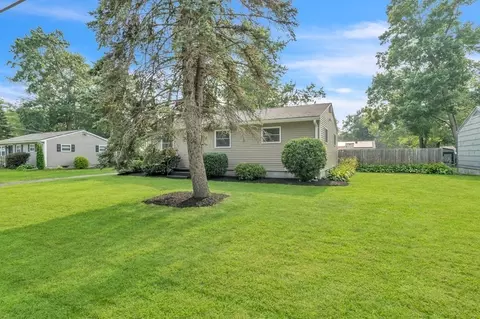 56 Louis, Springfield, MA 01118 photo 4