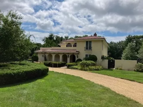 35 Nanigian Rd, Paxton, MA 01612