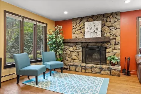 97 Glen Ave, Upton, MA 01568 photo 10