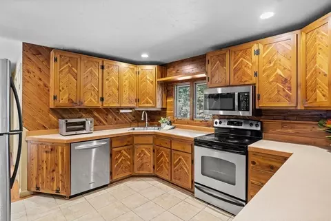 97 Glen Ave, Upton, MA 01568 photo 14