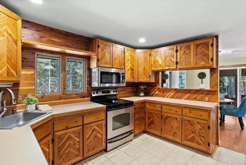 97 Glen Ave, Upton, MA 01568 photo 15