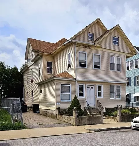 6 Chapin St, Worcester, MA 01604