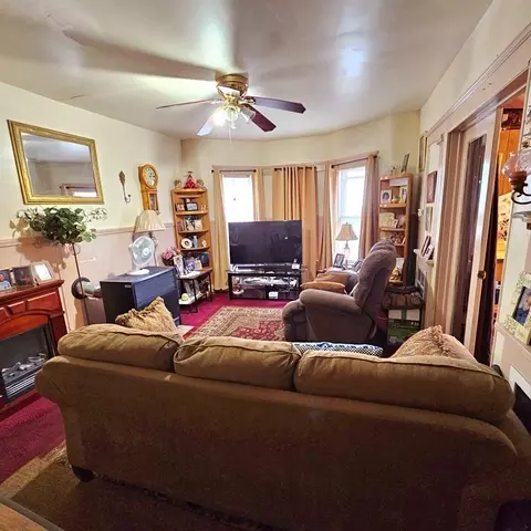 6 Chapin St, Worcester, MA 01604 photo 5