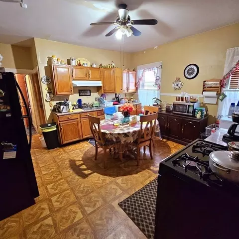6 Chapin St, Worcester, MA 01604 photo 6