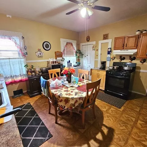 6 Chapin St, Worcester, MA 01604 photo 7