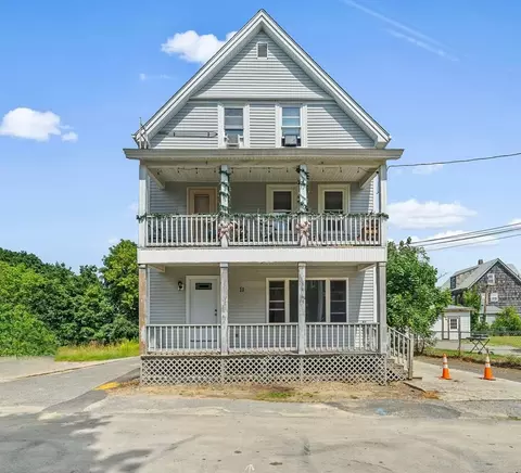 11 Powers Ave, Taunton, MA 02780