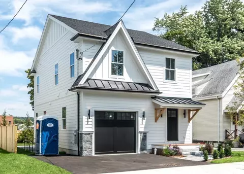 61 Beaver St, Waltham, MA 02453