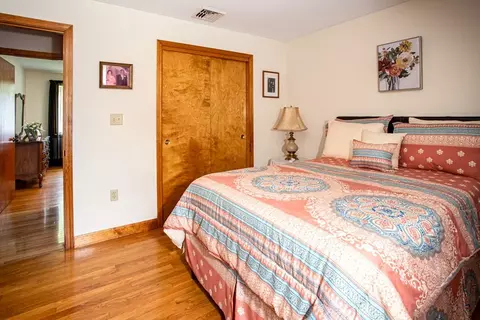 7 Hyacinth St, Fall River, MA 02720 photo 16