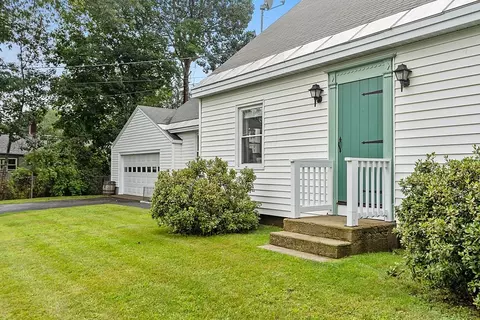 468 Main St, Townsend, MA 01474 photo 3